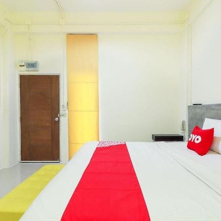 צ'יאנג מאי Oyo 412 7 Days Hotel מראה חיצוני תמונה