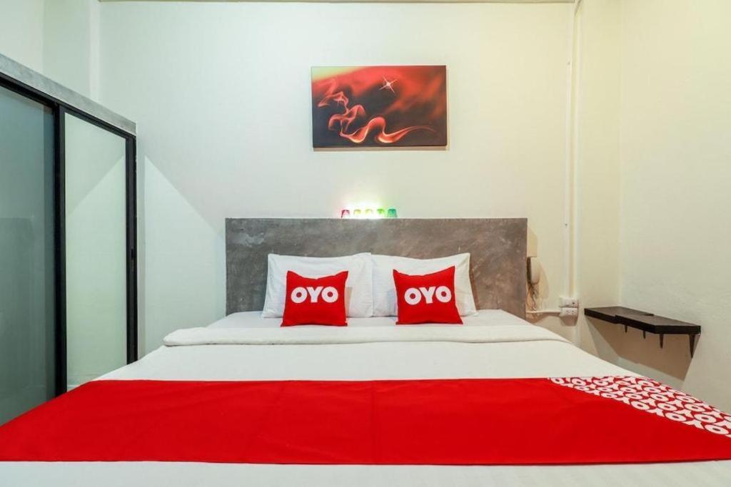 צ'יאנג מאי Oyo 412 7 Days Hotel מראה חיצוני תמונה