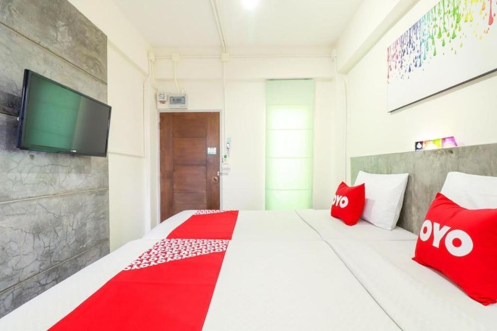 צ'יאנג מאי Oyo 412 7 Days Hotel מראה חיצוני תמונה