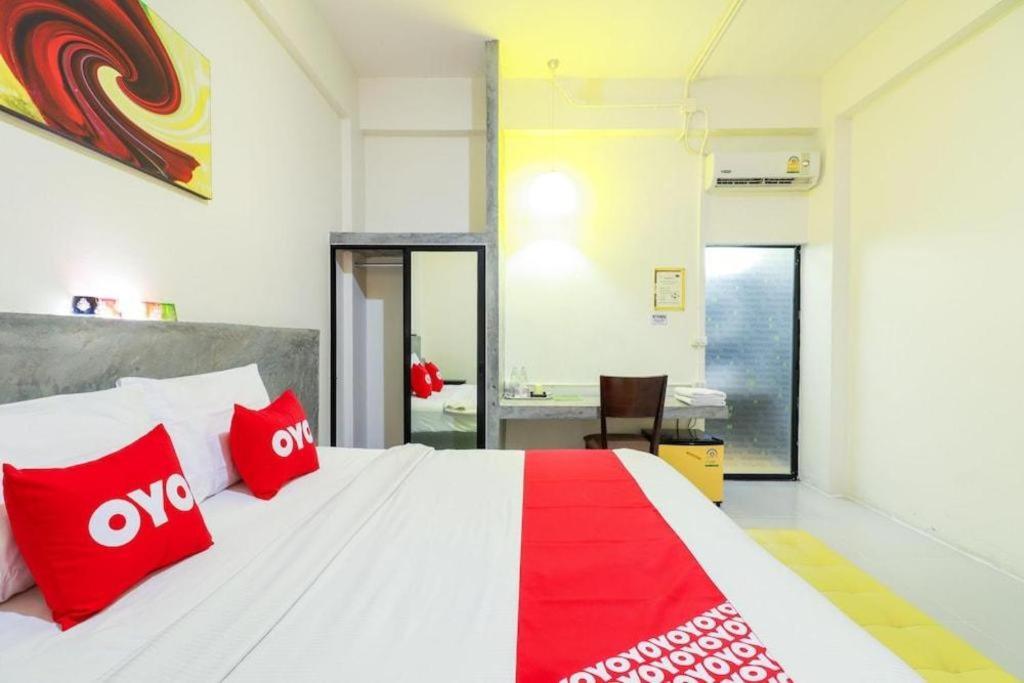 צ'יאנג מאי Oyo 412 7 Days Hotel מראה חיצוני תמונה