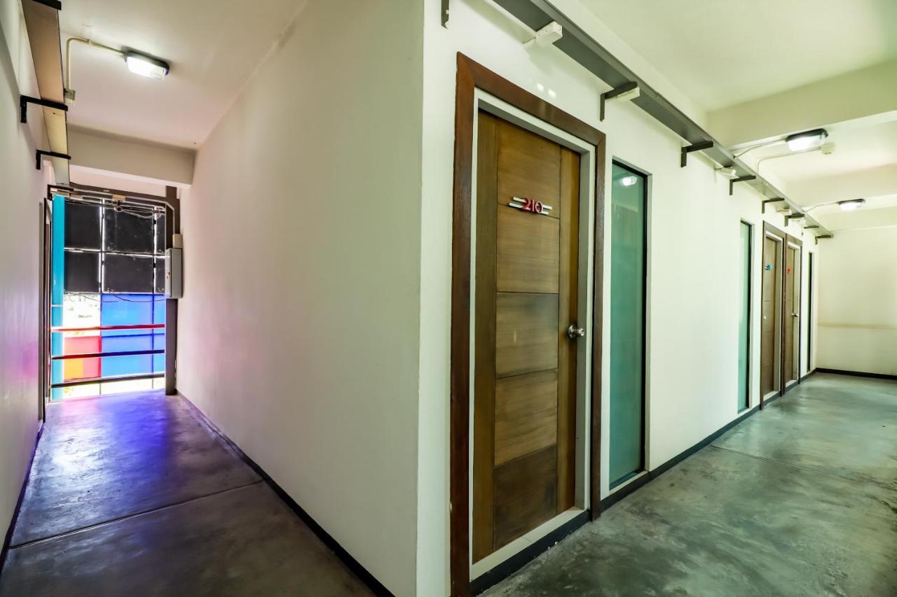 צ'יאנג מאי Oyo 412 7 Days Hotel מראה חיצוני תמונה